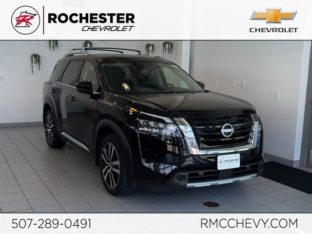 2025 Nissan Pathfinder Platinum