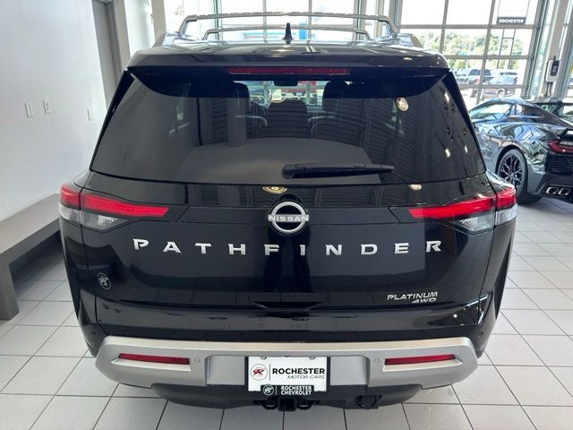 2025 Nissan Pathfinder Platinum