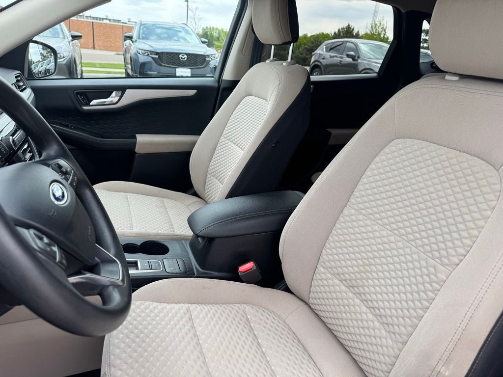 2020 Ford Escape SE FWD
