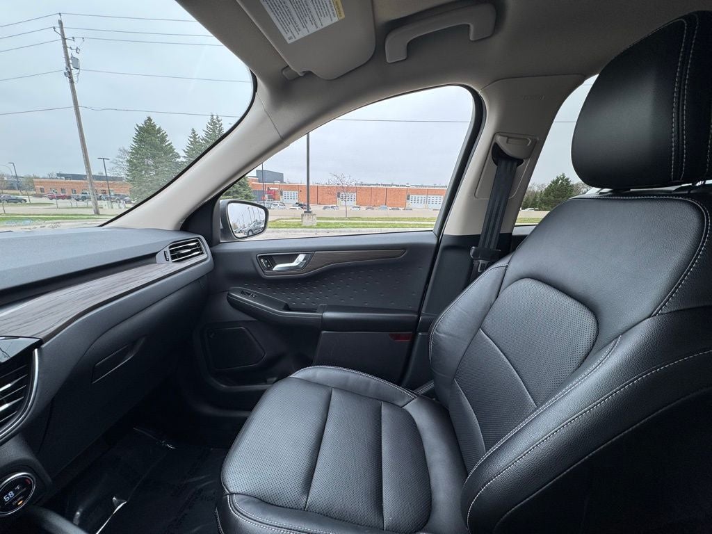 2020 Ford Escape Titanium