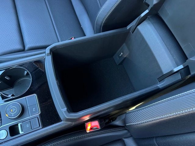 2022 Volkswagen Atlas Cross Sport 2.0T SEL R-Line