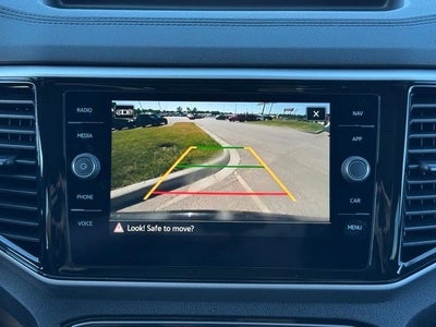 2022 Volkswagen Atlas Cross Sport 2.0T SEL R-Line