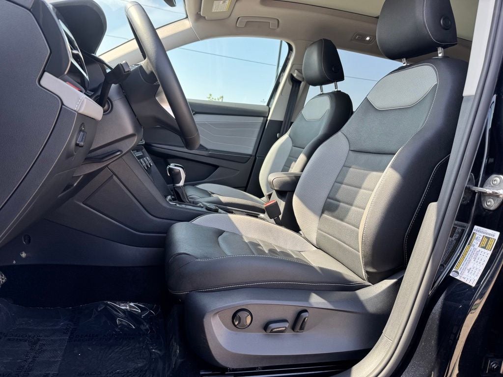2024 Volkswagen Taos 1.5T SEL