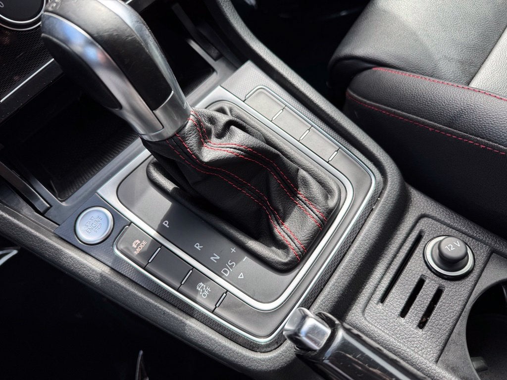 2017 Volkswagen Golf GTI SE