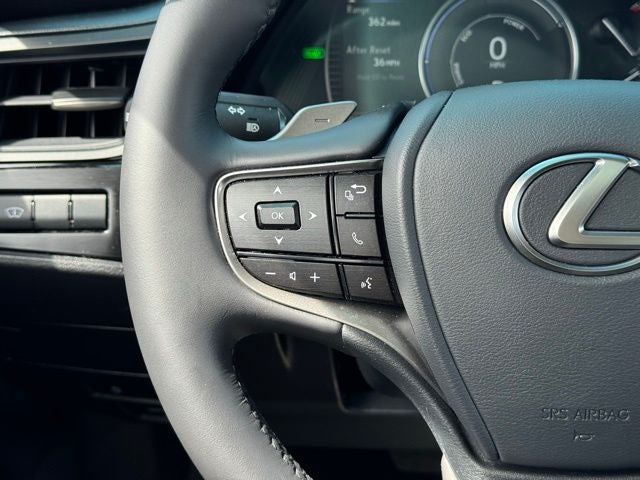 2025 Lexus ES 300h