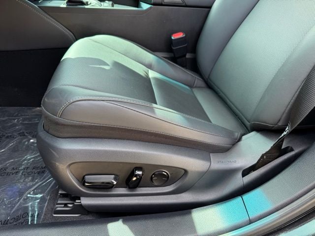 2025 Lexus ES 300h