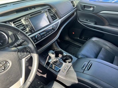 2019 Toyota Highlander Limited Platinum