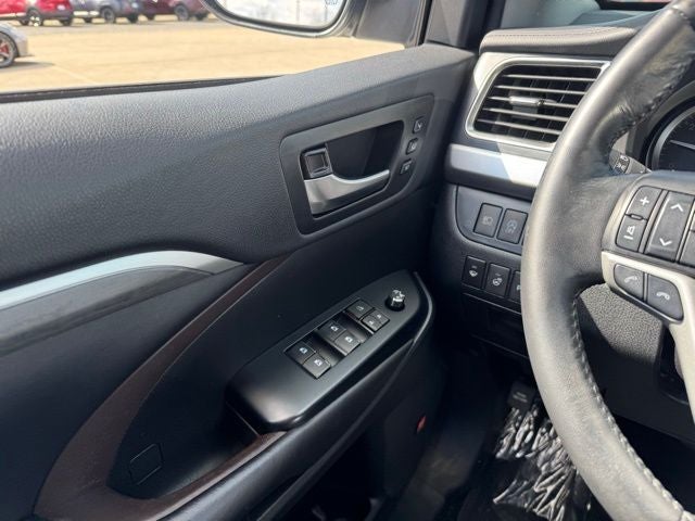 2019 Toyota Highlander Limited Platinum