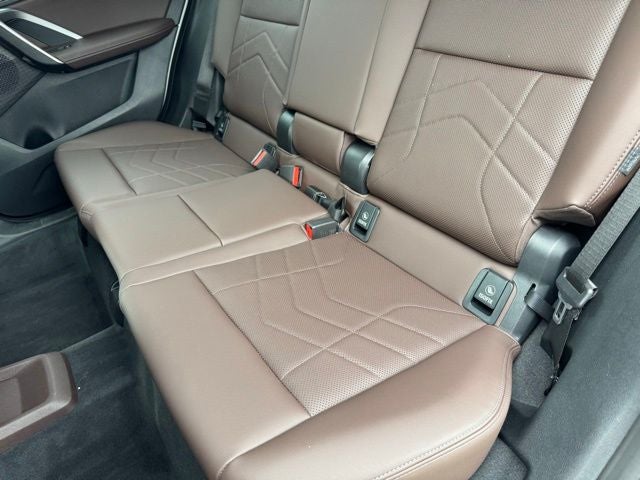 2025 BMW X1 xDrive28i w/ Panoramic Moonroof