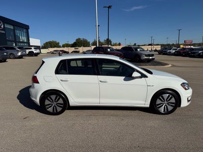 2016 Volkswagen e-Golf SE