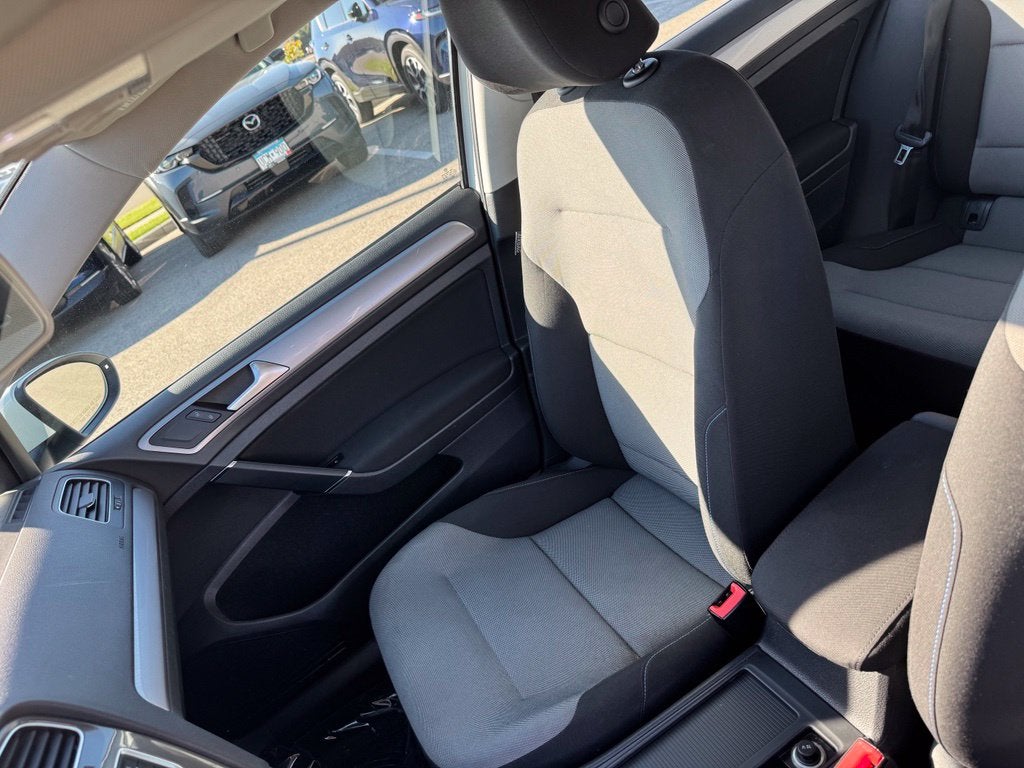 2016 Volkswagen e-Golf SE