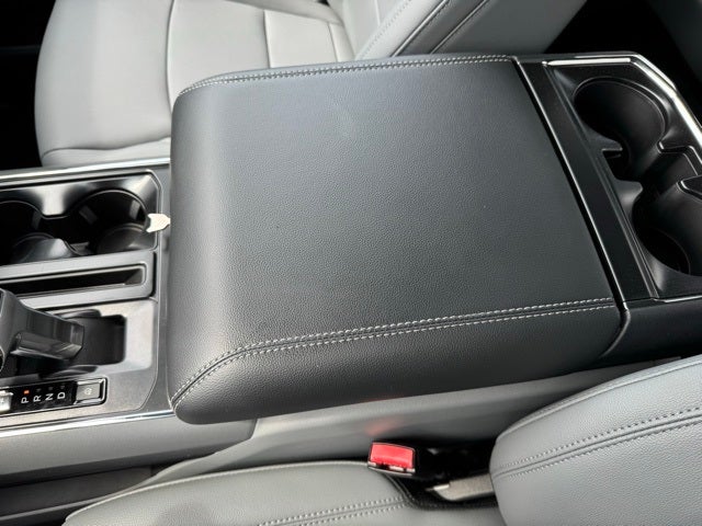 2025 Ford F-150 Lightning Flash w/ Heated Steering Wheel