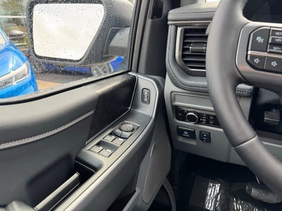 2025 Ford F-150 Lightning Flash w/ Heated Steering Wheel