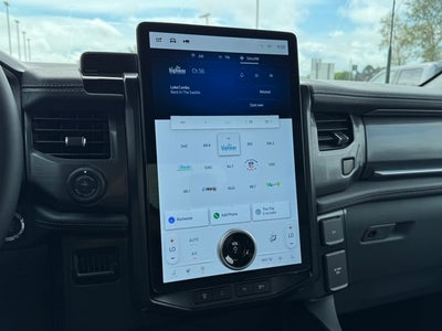 2025 Ford F-150 Lightning Flash w/ Heated Steering Wheel