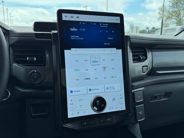 2025 Ford F-150 Lightning Flash w/ Heated Steering Wheel