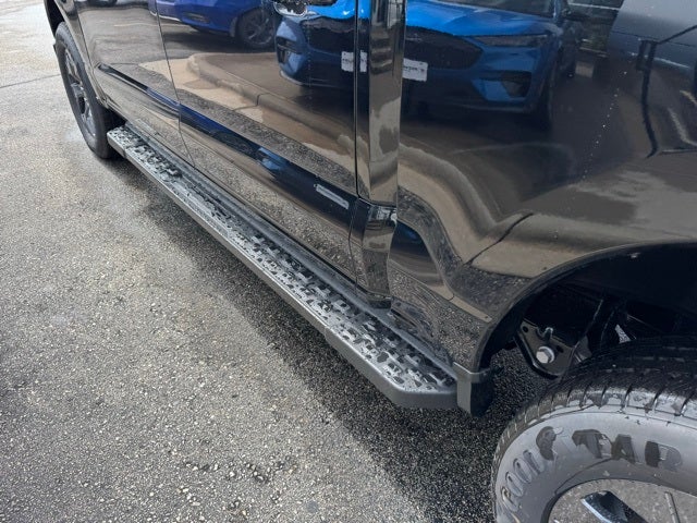 2025 Ford F-150 Lightning Flash w/ Heated Steering Wheel