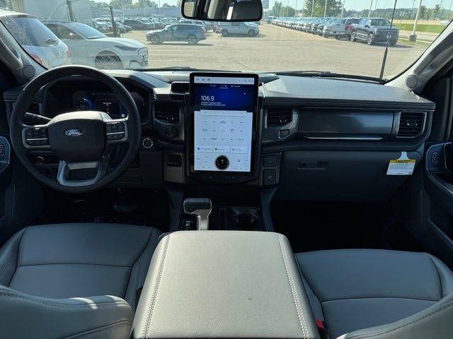 2025 Ford F-150 Lightning Flash w/ Heated Steering Wheel