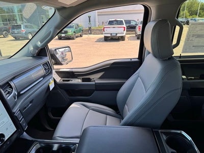 2025 Ford F-150 Lightning Flash w/ Extended Range Battery + Mobile Cord