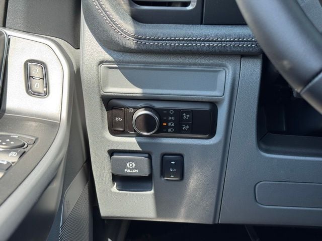 2025 Ford F-150 Lightning Flash w/ Extended Range Battery + Mobile Cord