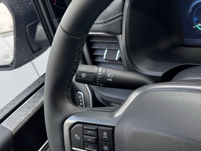 2025 Ford F-150 Lightning Flash w/ Extended Range Batt