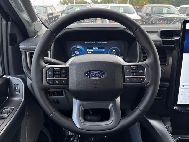 2025 Ford F-150 Lightning Flash w/ Extended Range Batt