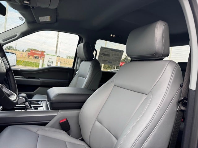 2025 Ford F-150 Lightning Flash w/ Extended Range Batt