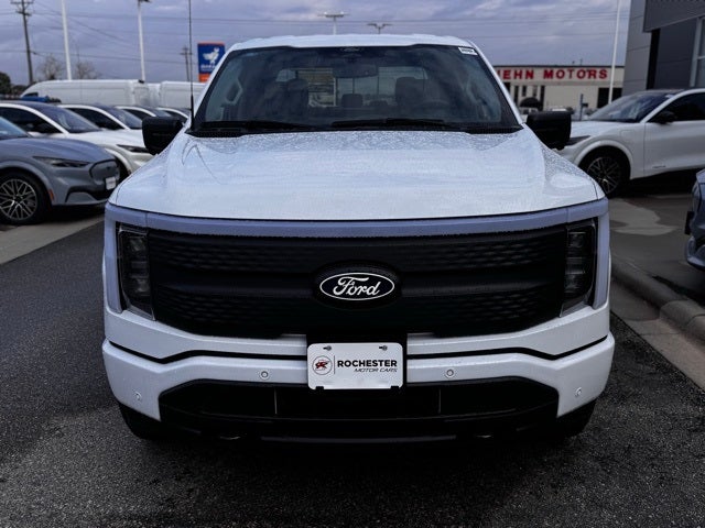 2025 Ford F-150 Lightning Flash w/ Extended Range Batt