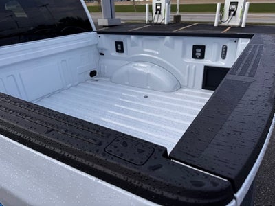 2025 Ford F-150 Lightning Flash w/ Extended Range Batt