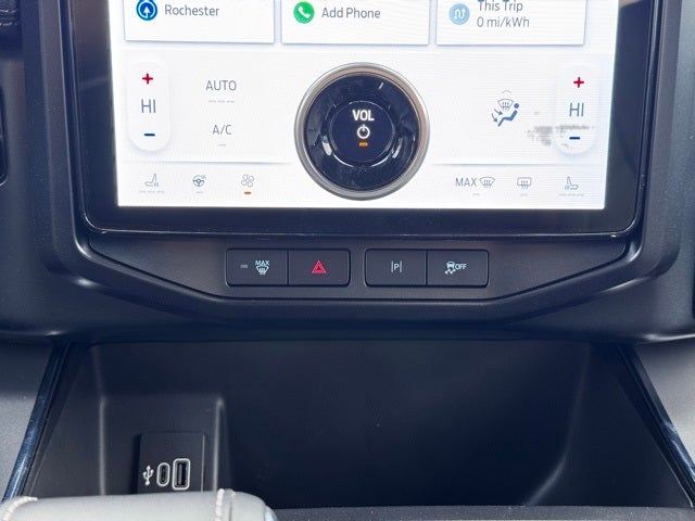 2025 Ford F-150 Lightning Flash w/ Extended Range Batt