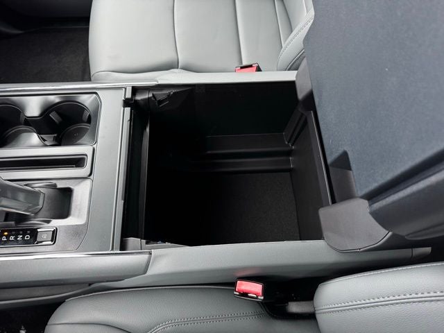 2025 Ford F-150 Lightning Flash w/9.6KW Pro Power Onboard + Max Tow