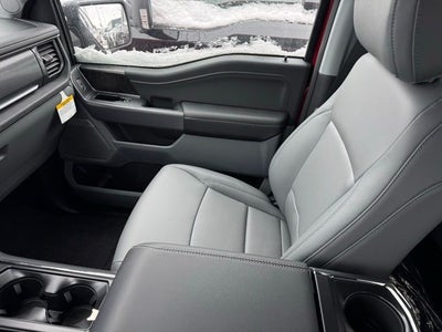 2025 Ford F-150 Lightning Flash w/9.6KW Pro Power Onboard + Max Tow