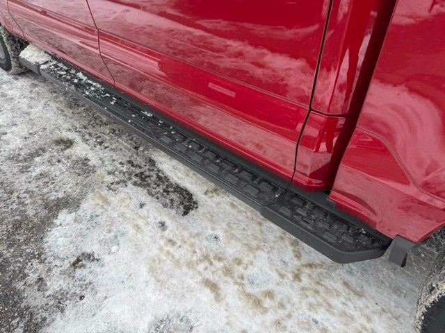 2025 Ford F-150 Lightning Flash w/9.6KW Pro Power Onboard + Max Tow