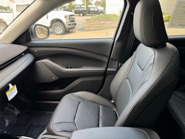 2025 Ford Mustang Mach-E Premium w/ Extended Range and Pano Roof