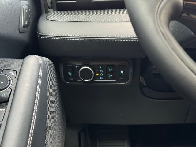 2025 Ford Mustang Mach-E Premium w/ Extended Range and Pano Roof