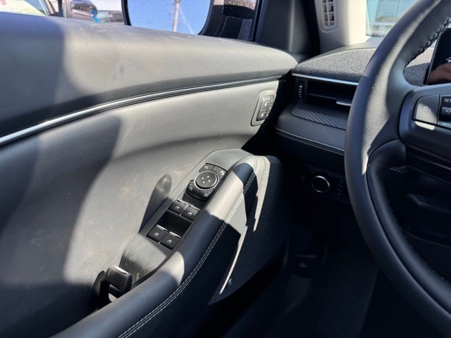 2025 Ford Mustang Mach-E Premium w/Extended Range