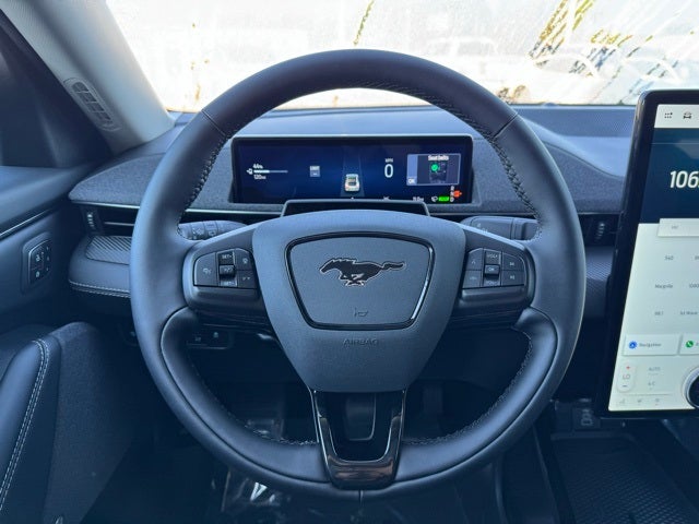 2025 Ford Mustang Mach-E Premium Extended Rang w/ Panoramic Glass Roof