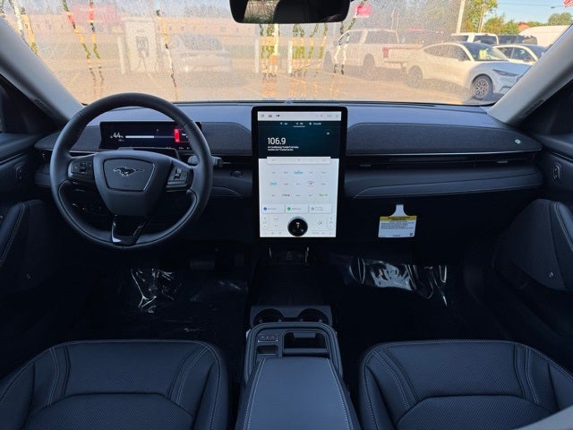 2025 Ford Mustang Mach-E Premium Extended Rang w/ Panoramic Glass Roof