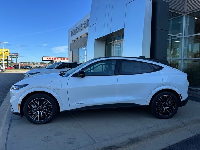 2025 Ford Mustang Mach-E Premium Extended Rang w/ Panoramic Glass Roof