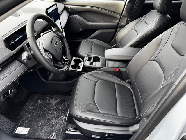 2025 Ford Mustang Mach-E Premium w/Extended Range + Panoramic Vista Roof