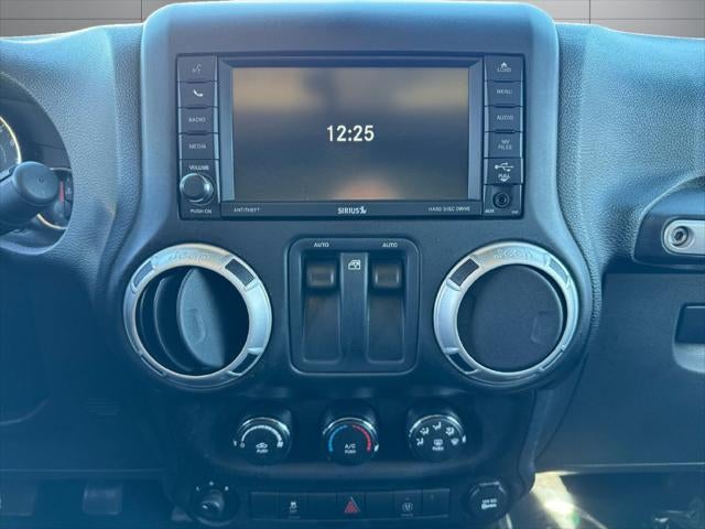 2015 Jeep Wrangler Rubicon 4WD