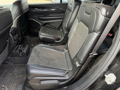 2022 Jeep Grand Cherokee L Altitude 4WD
