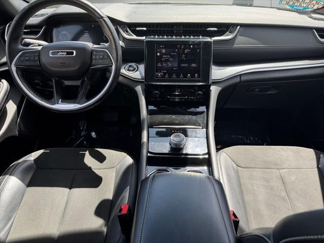 2022 Jeep Grand Cherokee L Altitude 4WD