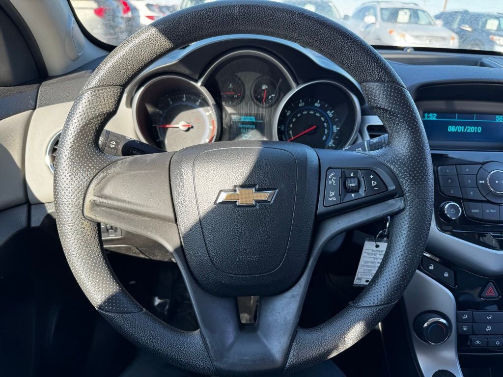 2014 Chevrolet Cruze LS FWD