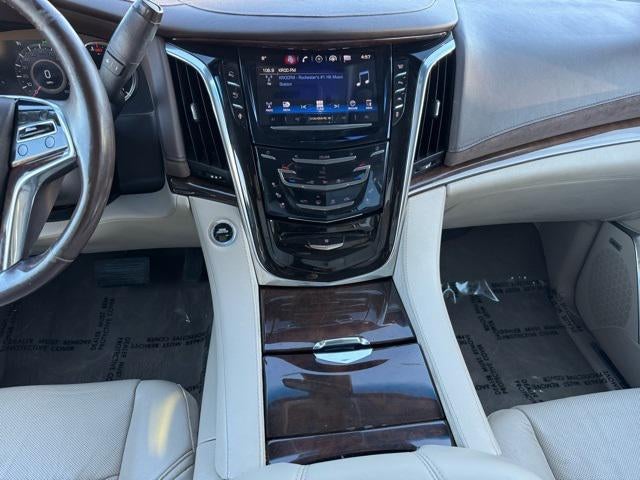 2016 Cadillac Escalade ESV Luxury 4WD