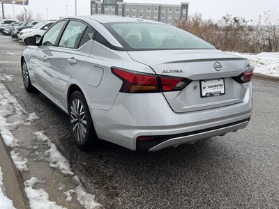 2024 Nissan Altima 2.5 SV FWD
