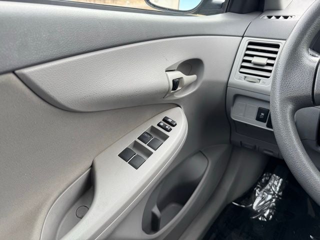 2009 Toyota Corolla LE FWD