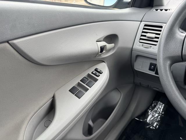 2009 Toyota Corolla LE FWD