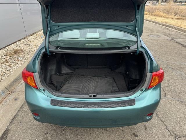 2009 Toyota Corolla LE FWD