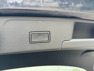 2022 Volkswagen Atlas Cross Sport 2.0T SEL R-Line AWD