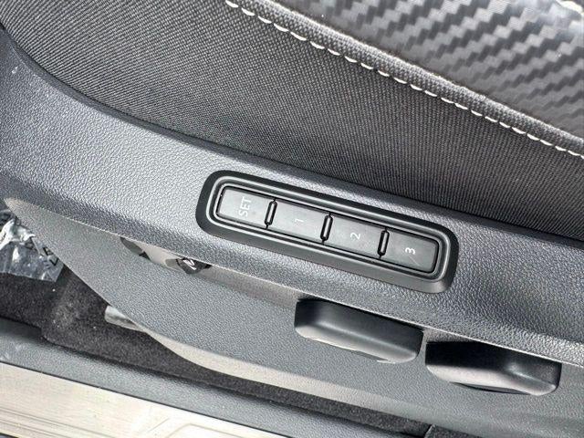 2022 Volkswagen Atlas Cross Sport 2.0T SEL R-Line AWD